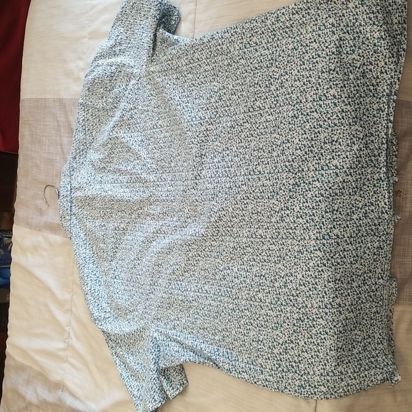 Calvin Klein Short Sleeve shirt  Size: XL Color: Light blue  Condition:Excellent - Picture 6 of 6